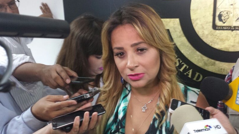 flor ayala17112016ej10