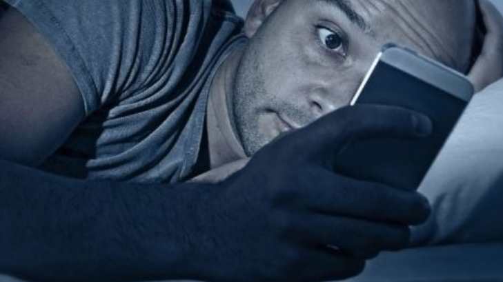 celular dormir 26032017ej 08