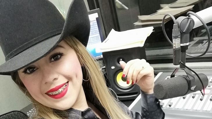 MARITZA MENDOZA EN CABINA 2