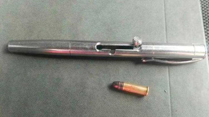 pluma pistola