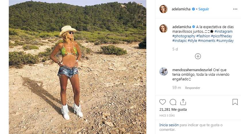 Adela2