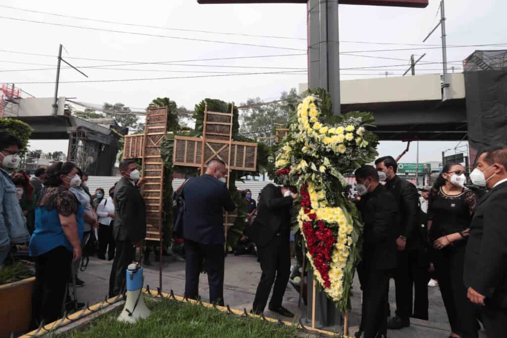 Linea 12 del Metro: un año después, víctimas visitan la zona de la tragedia