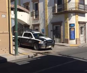 Despojan bolso a mujer con 18 mil pesos en efectivo en la colonia Centro