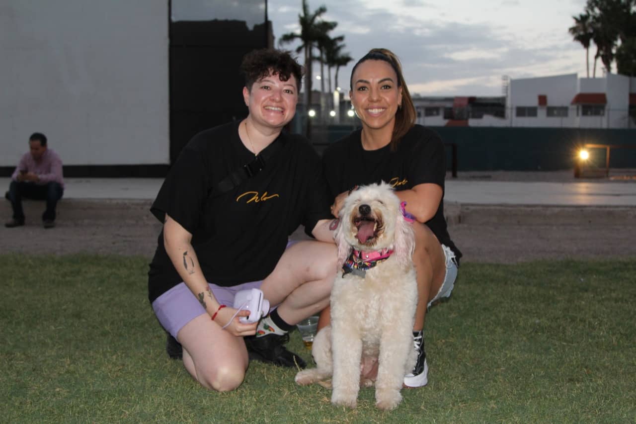 Conviven con sus perritos