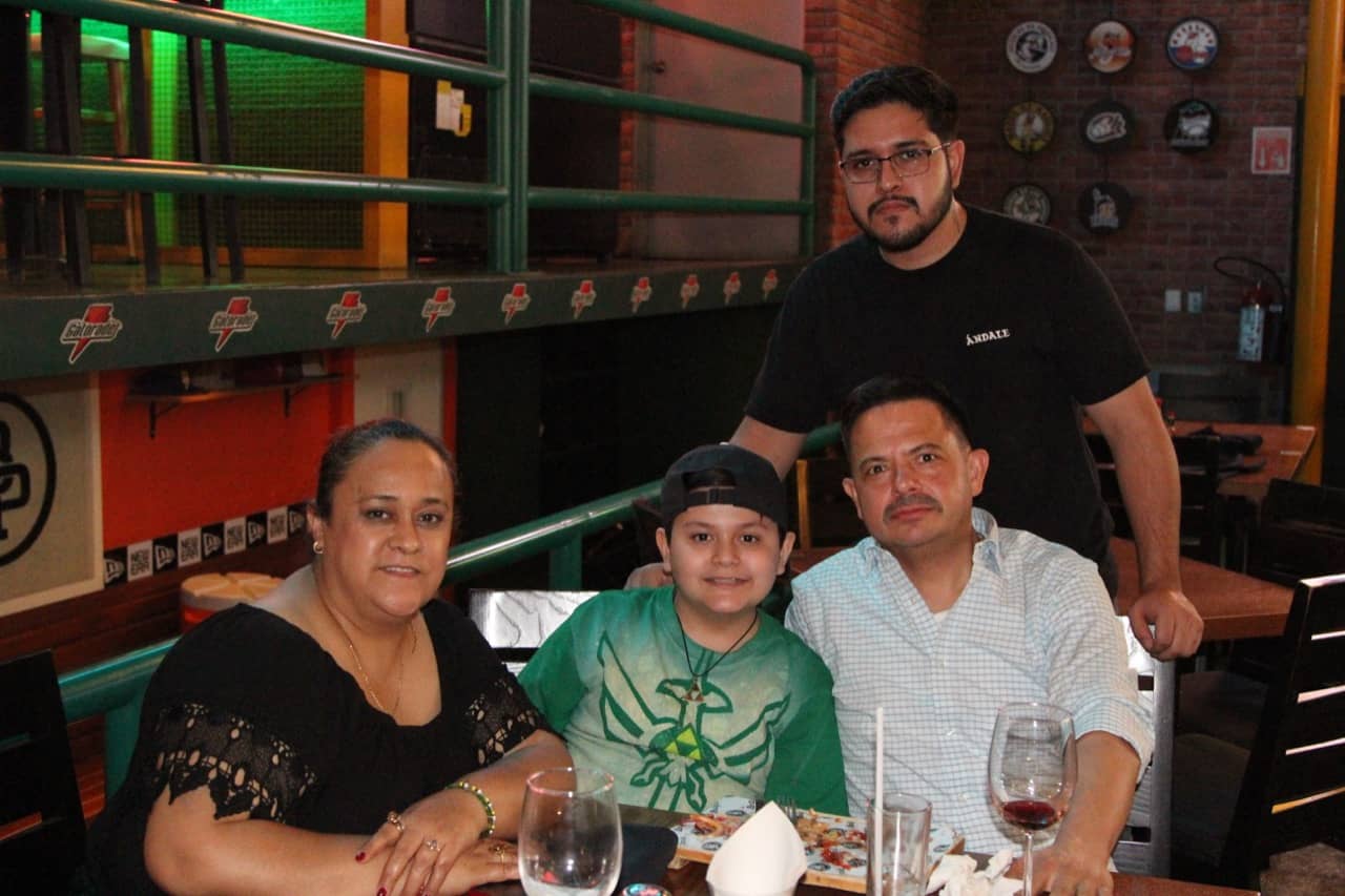 Se divierten hermosillenses al estilo Ballpark