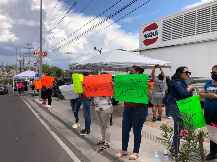 Manifestación pide indemnización por muertos en choque de compañía lechera