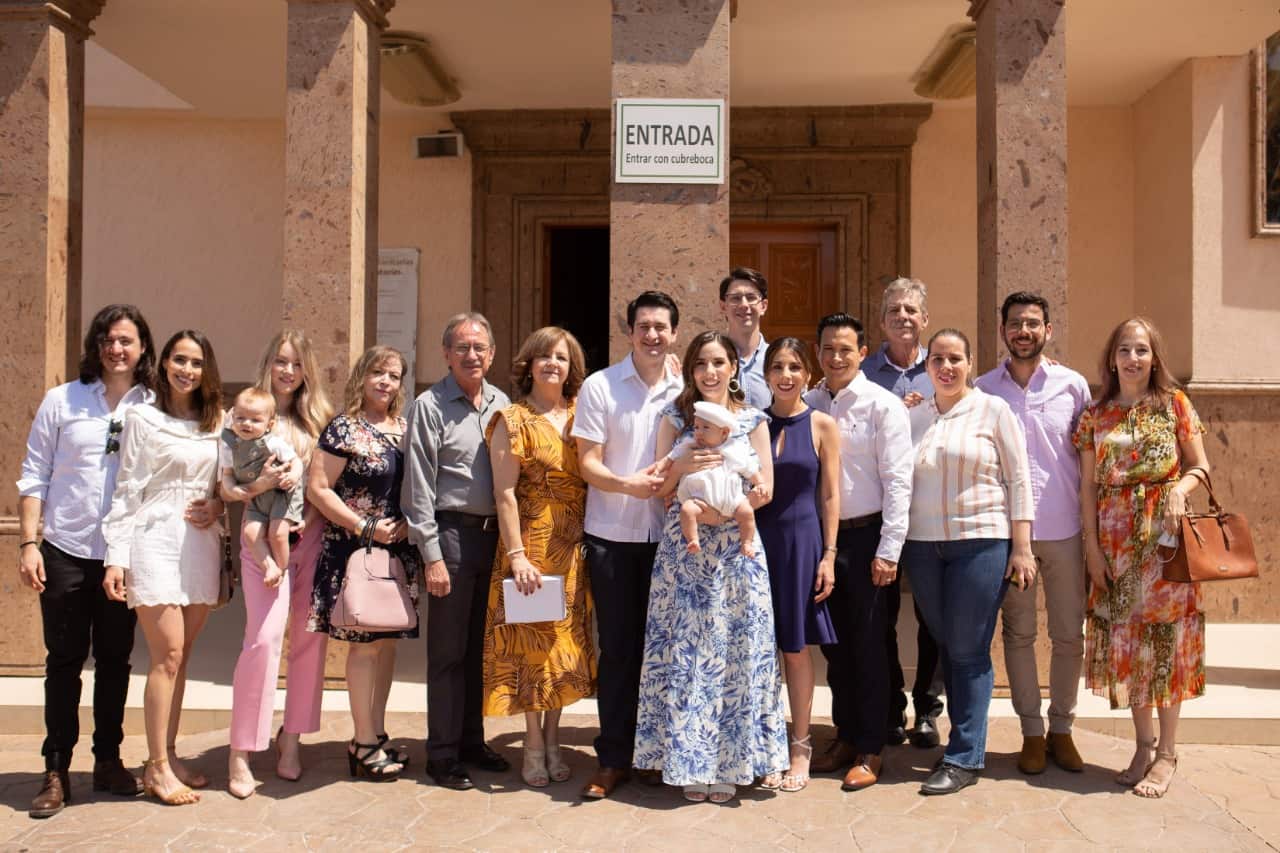 Inicia Javier en la fe católica