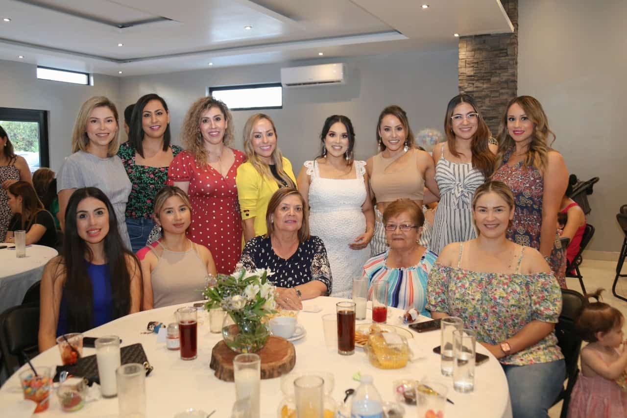 Será Lourdes mamá en septiembre