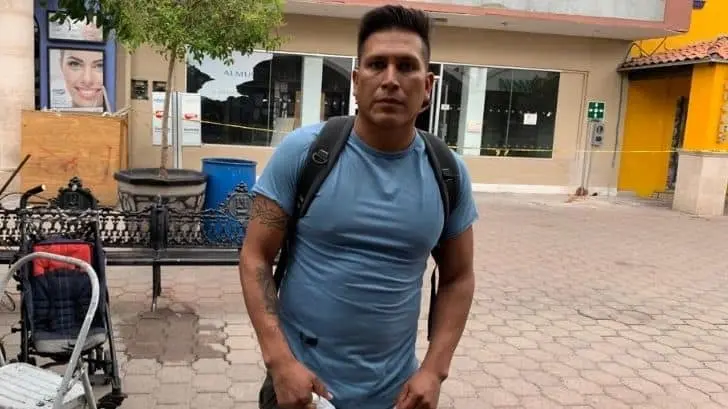 Hombre pierde a sus tres hijos en incendio; viaja hasta EU para despedirse