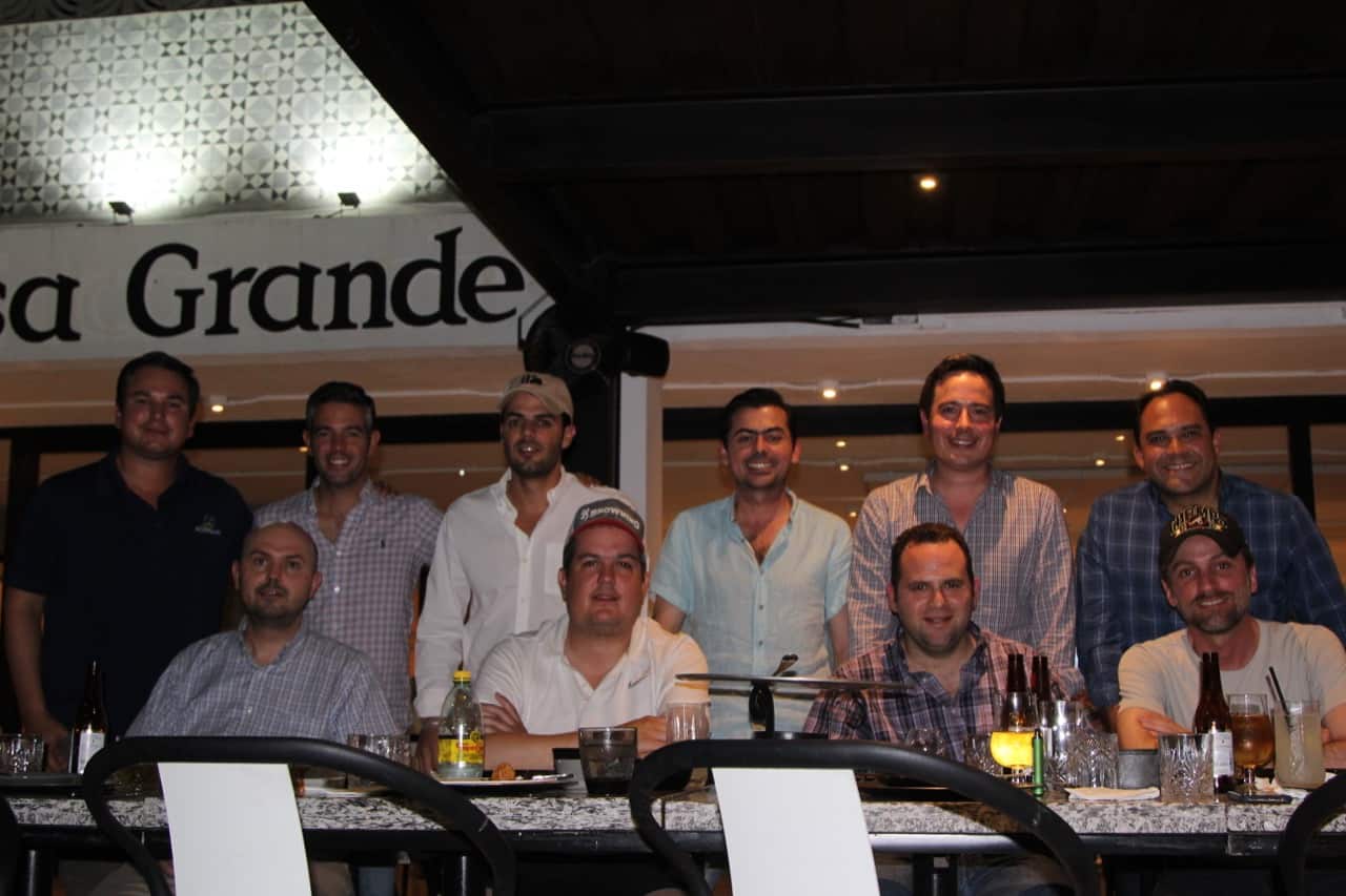 Entre buenos amigos y comida