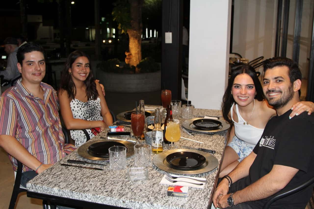 Entre buenos amigos y comida
