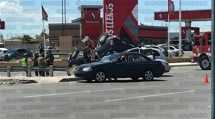 Se registra accidente con volcadura al norte de la ciudad