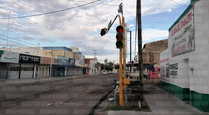 Lluvias en Navojoa dejan estragos en la red de semáforos