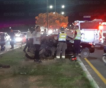 Mujer embarazada resulta lesionada en aparatoso choque al sur de HMO