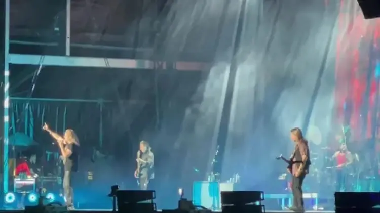 Regios abuchean a Maná por canción sobre el agua