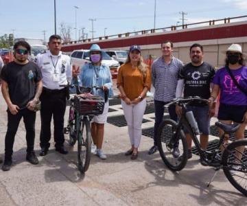 Cidue y ciclistas atienden problema con parrillas pluviales