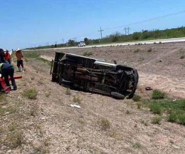 Camioneta sufre aparatoso accidente sobre la México 15