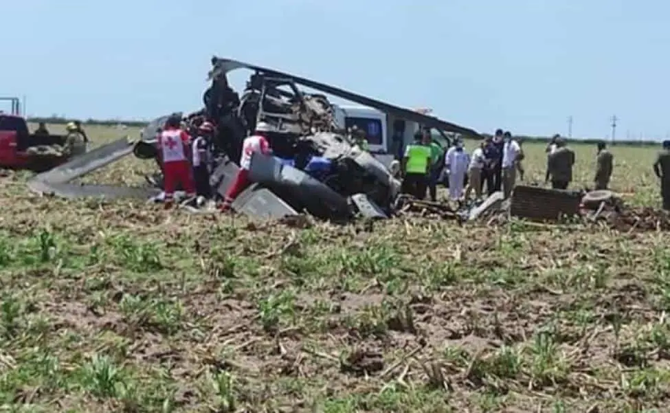 Se desploma helicóptero de la Marina en Sinaloa; hay nueve fallecidos