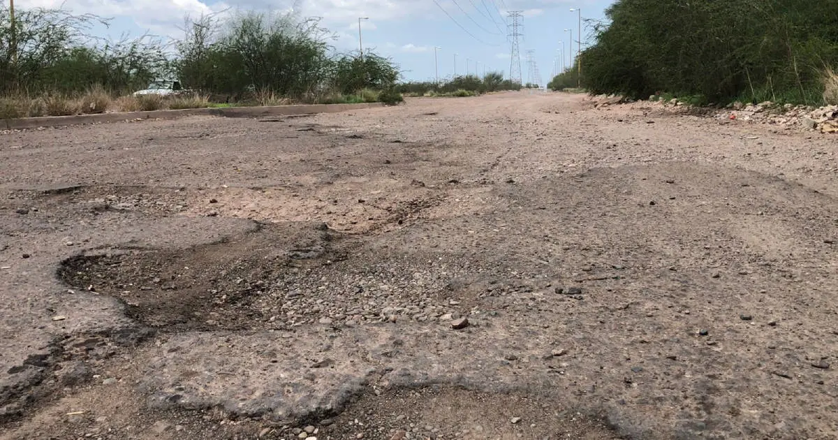 Entre terracería y sin luz, bulevar Las Torres es peligroso para cajemenses