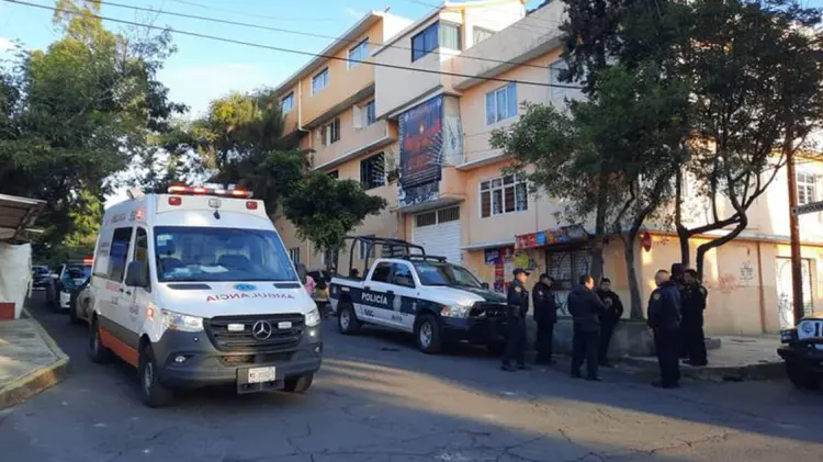 Hallan a bebé con horas de nacido en bolsa de plástico