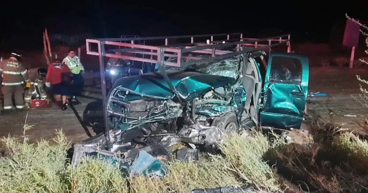Accidente en carretera Hermosillo-Bahía de Kino deja un muerto y 11 heridos