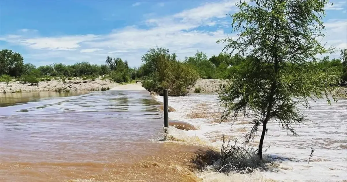 Llaman a extremar precauciones por crecida de arroyos y ríos en Álamos