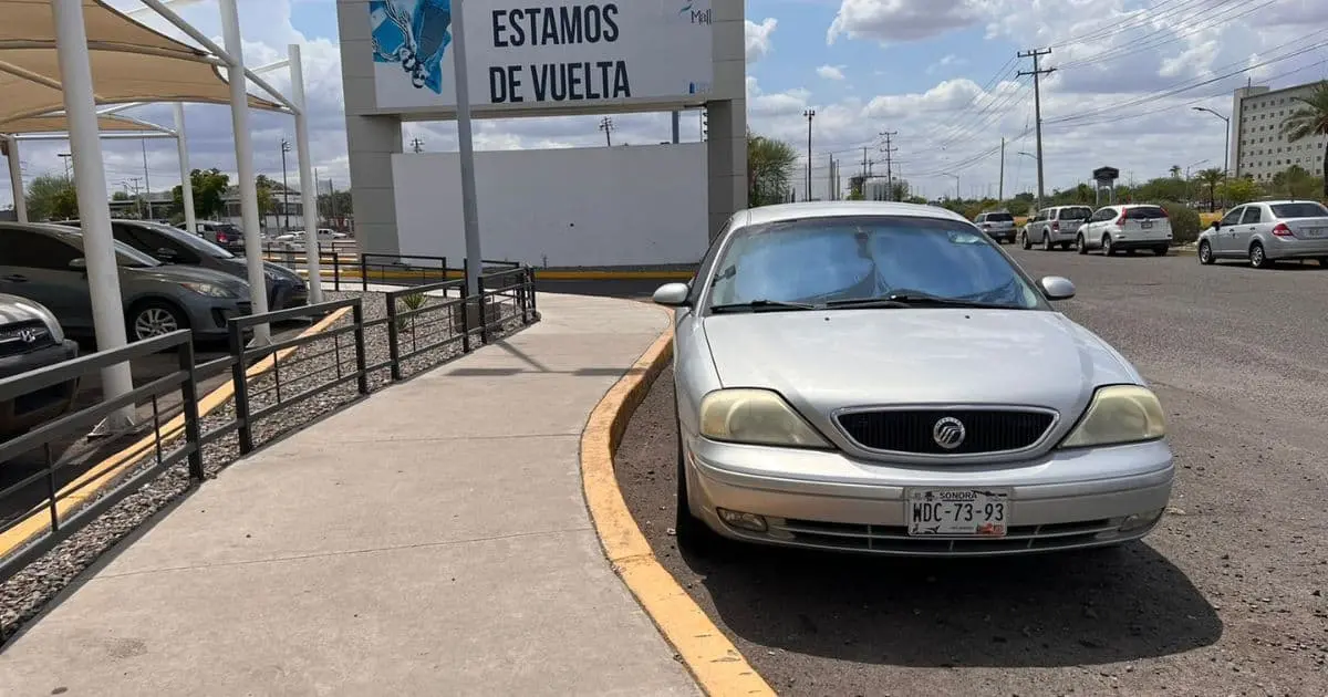 Prefieren estacionarse en zona prohibida que pagar estacionamiento