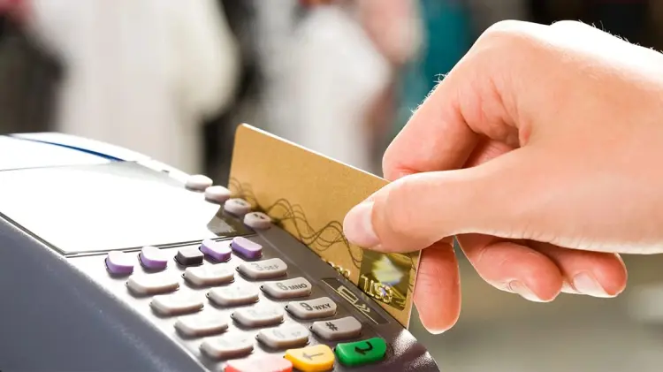 El SAT no prohíbe usar varias tarjetas. (Foto: Especial / EXPRESO)