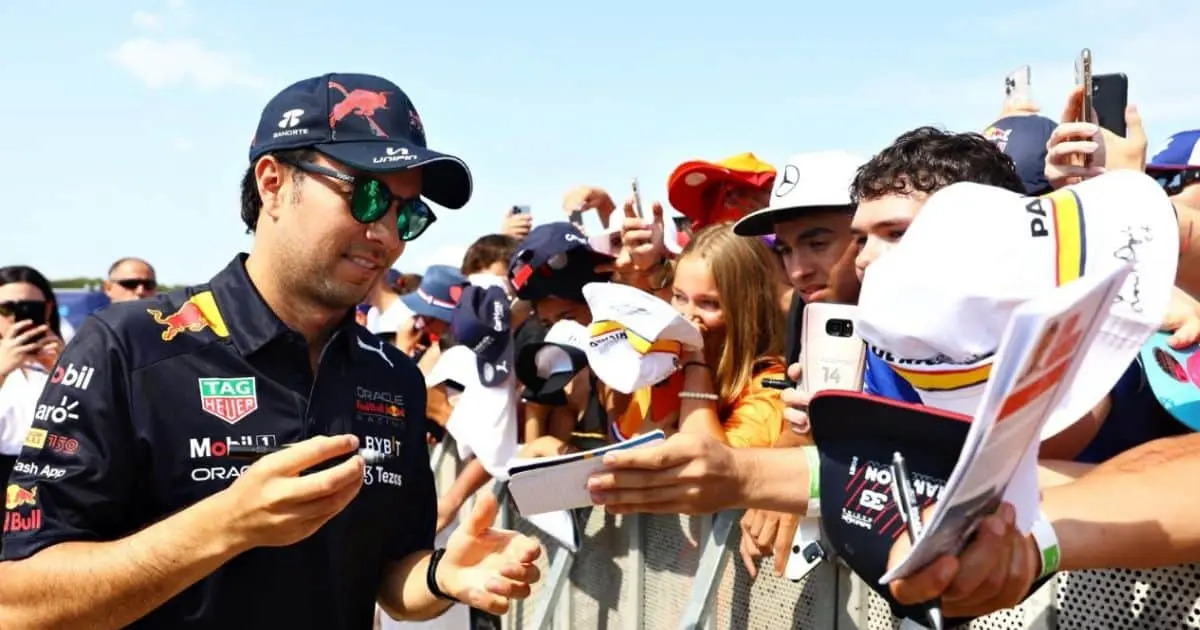 Si quieres conocer a Checo Pérez, esta es tu oportunidad