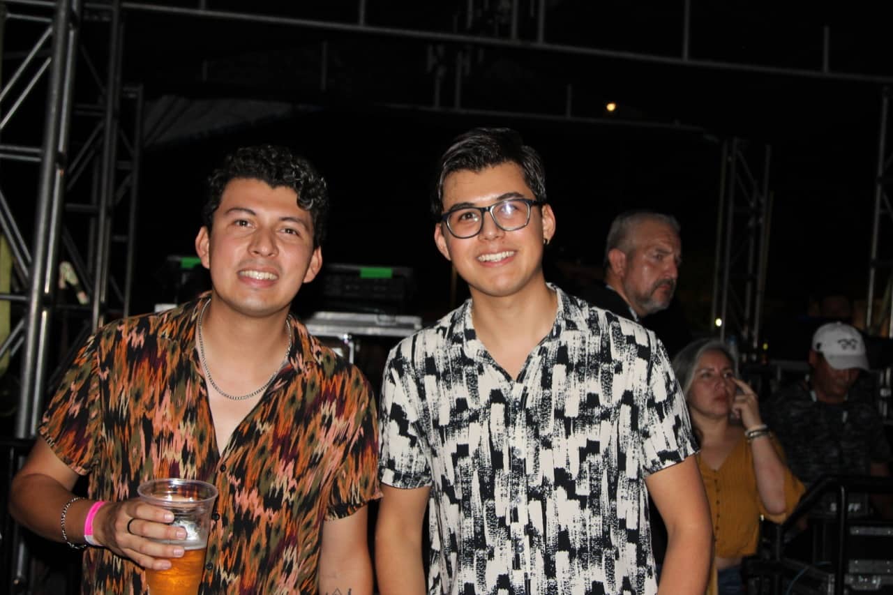 ¡Estallan con Molotov!