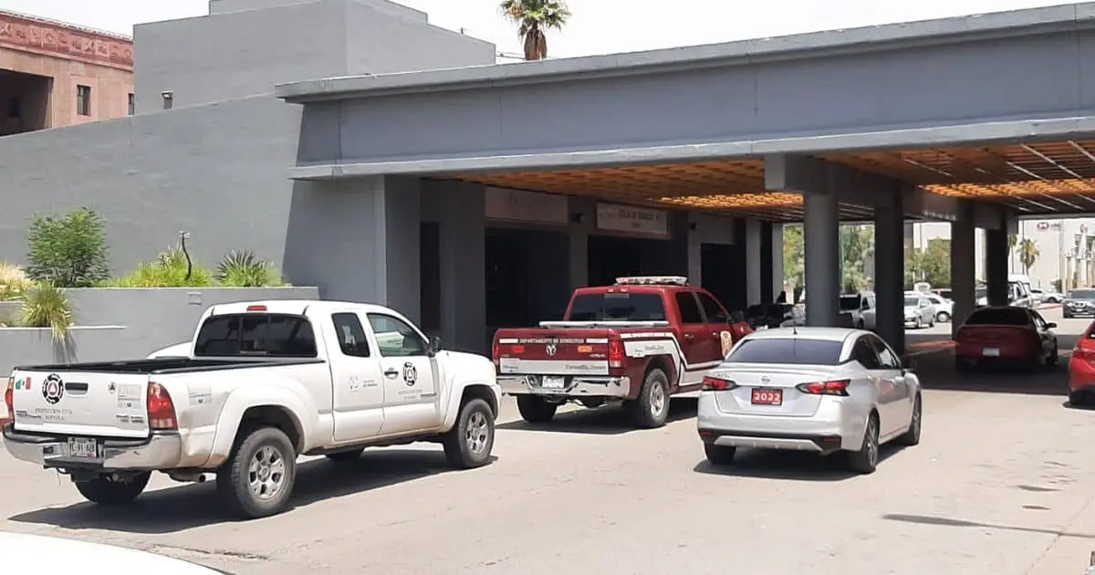 Desalojan Centro de Gobierno por conato de incendio