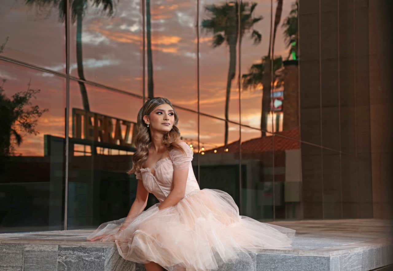 Bello photo shoot para Eva Jasmine