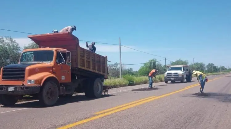 Anuncian programa emergente de bacheo para carretera Navojoa-Álamos