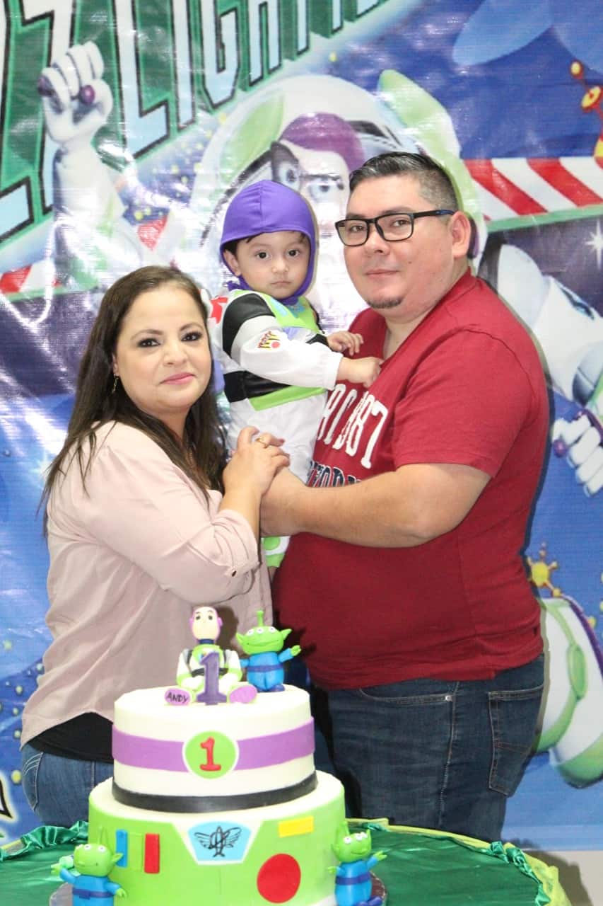 Festejan primer cumpleaños de Ricardo