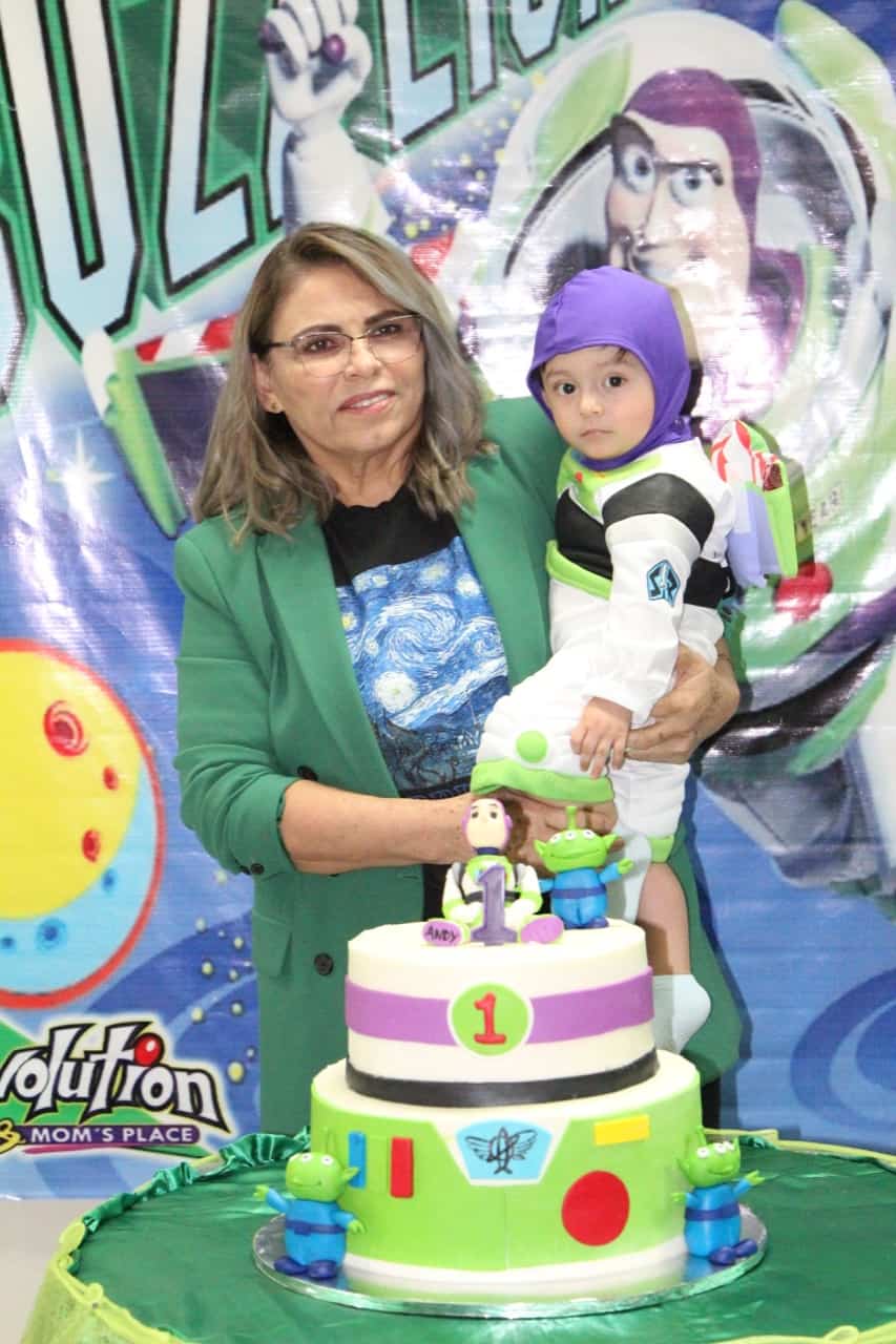 Festejan primer cumpleaños de Ricardo