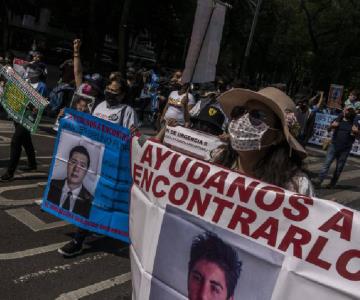 Marchan familiares de personas desaparecidos en glorieta