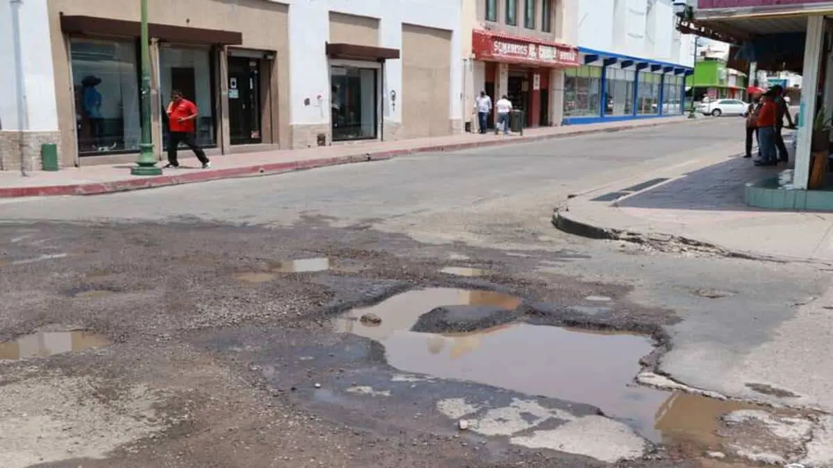 Solicita Huatabampo se arreglen baches del periférico