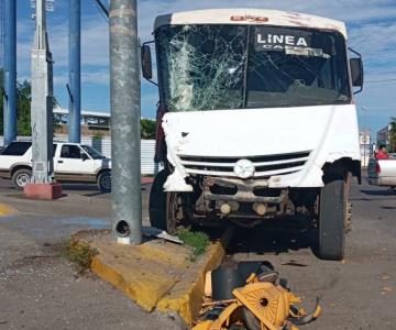 Camión urbano provoca accidente tras quedarse sin frenos en Cajeme