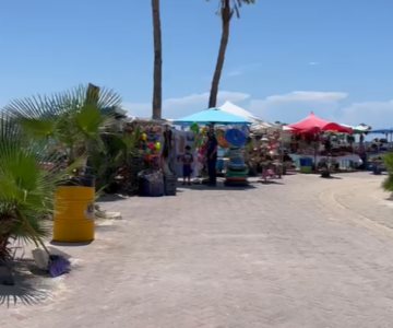 ¿Por qué retiraron a vendedores ambulantes de la playa Los Algodones?