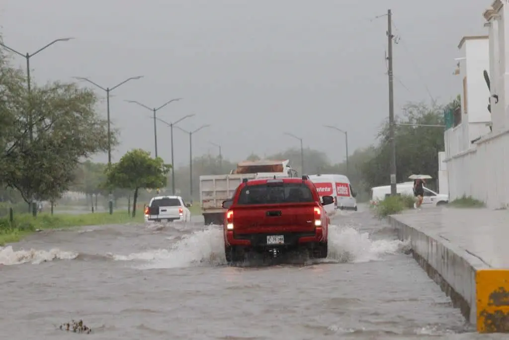 Los estragos que dejó la lluvia de este jueves en Hermosillo