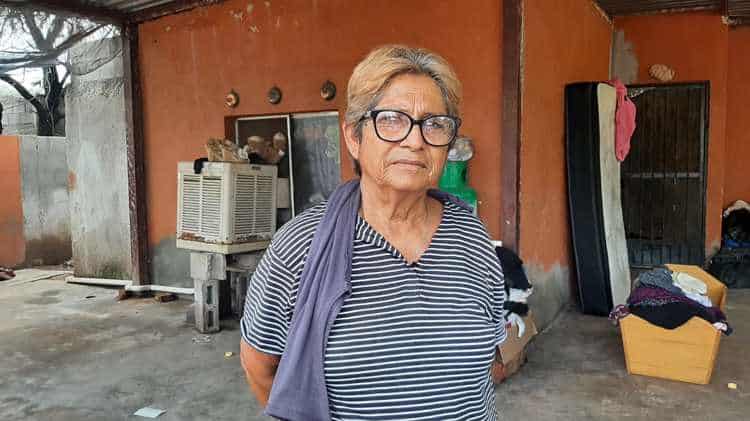 Hermosillo: lluvia inunda viviendas en calle de Zamora