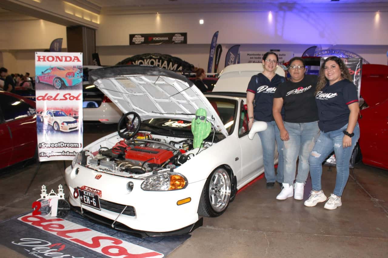 Viven la pasión por los autos