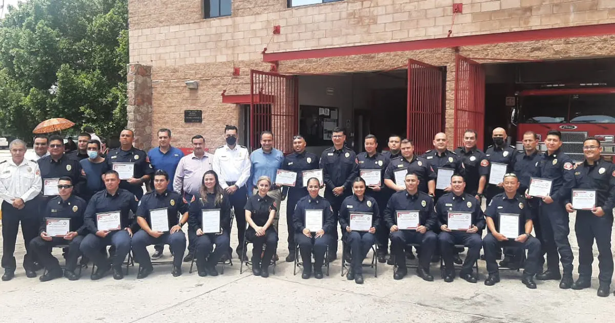 Reconocen labor de Bomberos de Hermosillo en su día