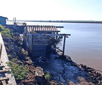 Inundación del puente Douglas deja sin nada a comerciantes