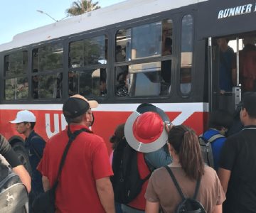 Camiones llenos en este regreso a clases en Hermosillo