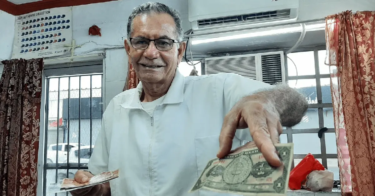 Manuel Grijalva González, el Peluquero de la Rosales