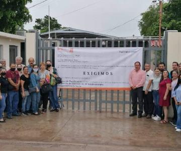 Trabajo bajo protesta: maestros del Cbtis 64 de Navojoa se manifiestan