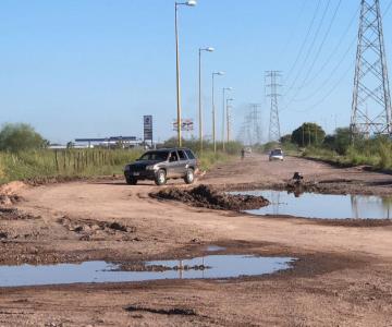 Bulevar Las Torres obliga a conductores a transitar por baldíos