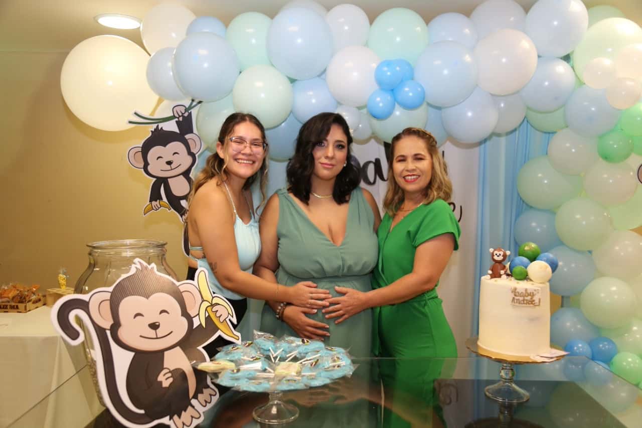 Karen Aimee recibe hermoso Baby Shower