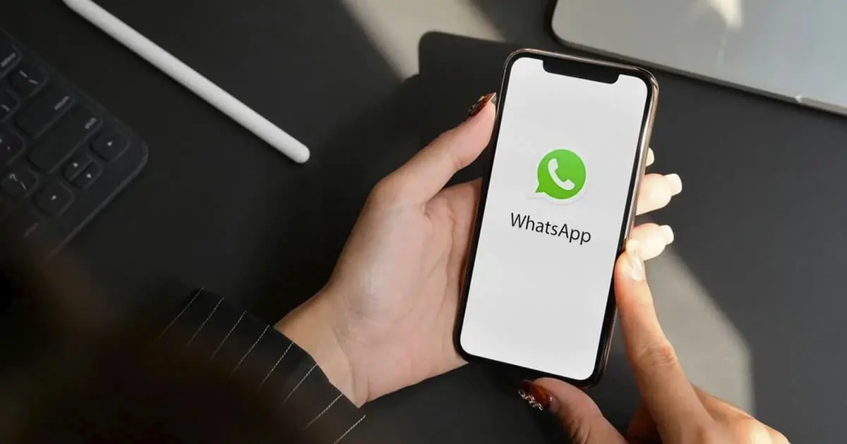 Así es como puedes ver los estados viejos de tus contactos en WhatsApp
